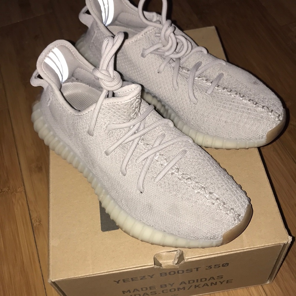 YEEZY BOOST 350
